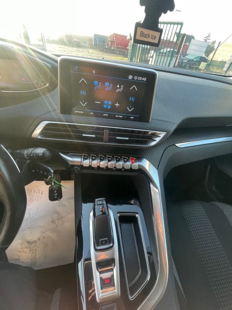 PEUGEOT 3008 1.5 HDI 130CV BOITE AUTO 2018