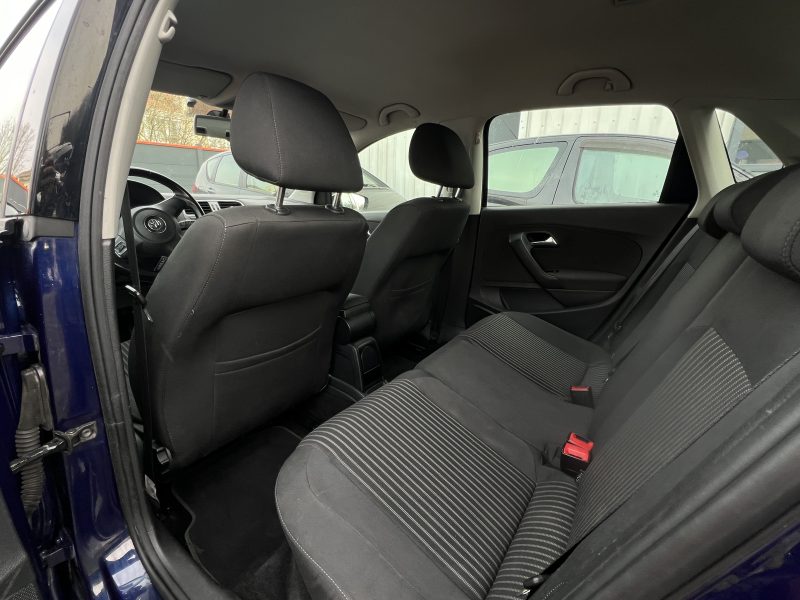 VOLKSWAGEN POLO 5 V 1.6 TDI 90 Cv SPORTLINE 5 PORTES GPS REGULATEUR CRIT AIR 2 - GARANTIE 1 AN
