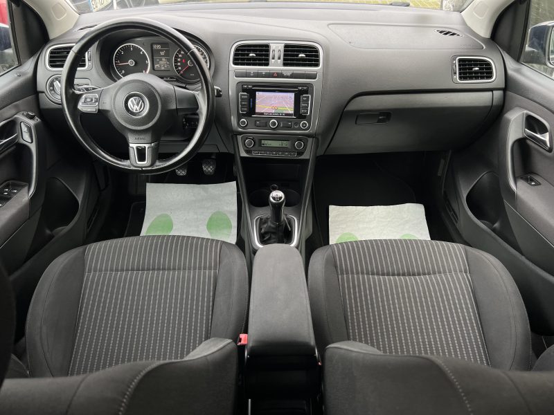 VOLKSWAGEN POLO 5 V 1.6 TDI 90 Cv SPORTLINE 5 PORTES GPS REGULATEUR CRIT AIR 2 - GARANTIE 1 AN