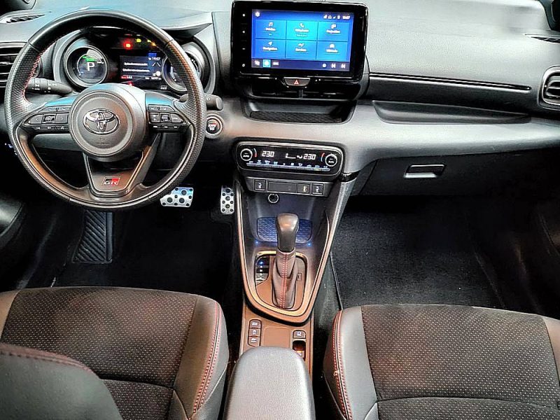 TOYOTA YARIS HYBRID GR SPORT 116 cv CVT 