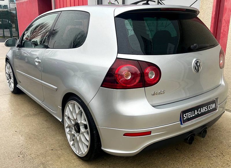 VOLKSWAGEN GOLF R32 2008
