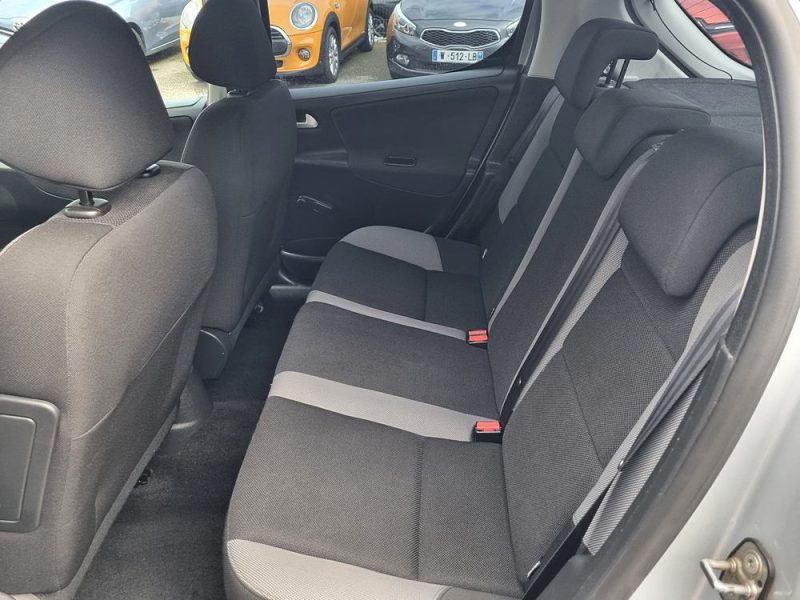 PEUGEOT 207 2008