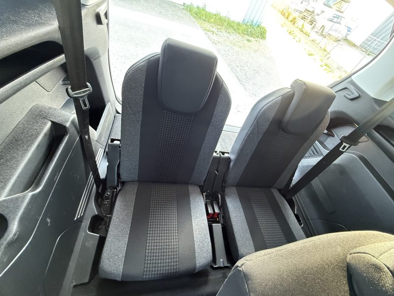 PEUGEOT 5008 1.5 BlueHDi EAT8 S&S 130cv ALLURE