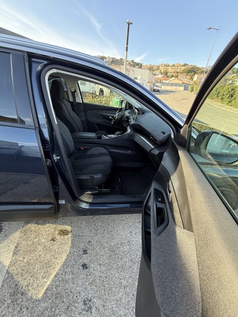 PEUGEOT 5008 1.5 BlueHDi EAT8 S&S 130cv ALLURE