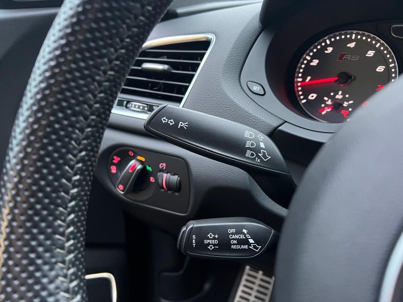 AUDI RS Q3 2.5 TFSI 340 QUATTRO S TRONIC*BOSE*PANO*SIEGES RS*CAMERA*CARBON*