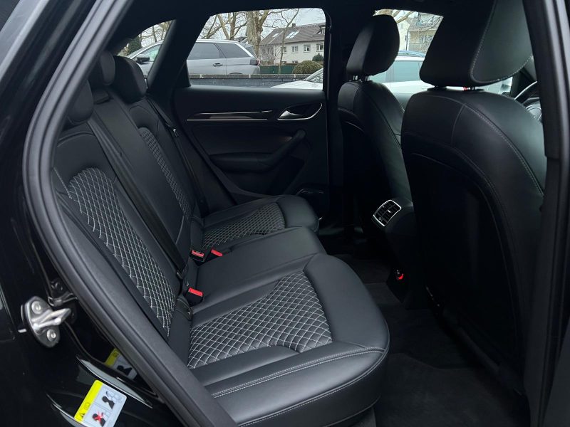 AUDI RS Q3 2.5 TFSI 340 QUATTRO S TRONIC*BOSE*PANO*SIEGES RS*CAMERA*CARBON*