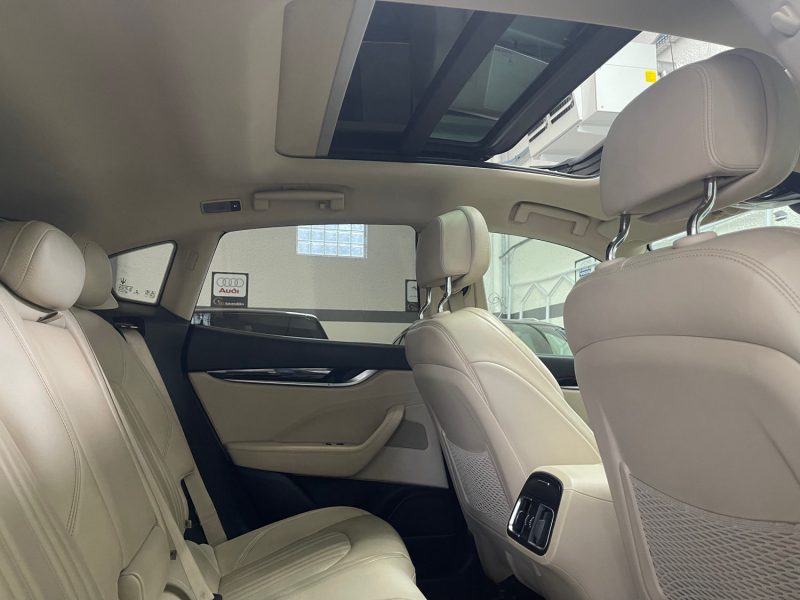 MASERATI LEVANTE  2018