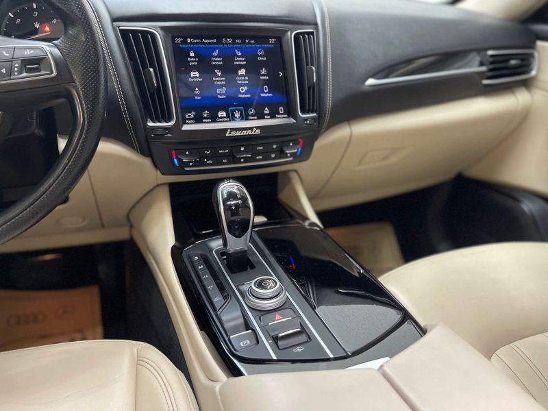 MASERATI LEVANTE  2018