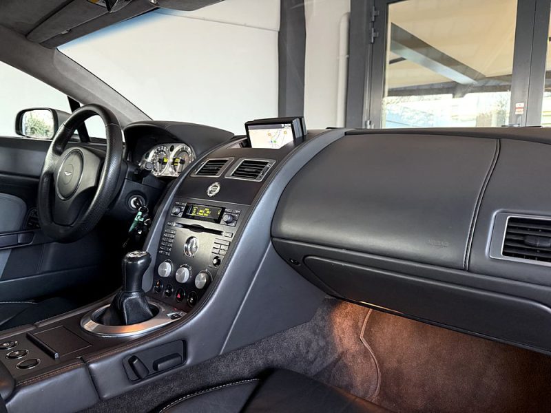 ASTON MARTIN V8 VANTAGE 4,3 385 CV BVM6 