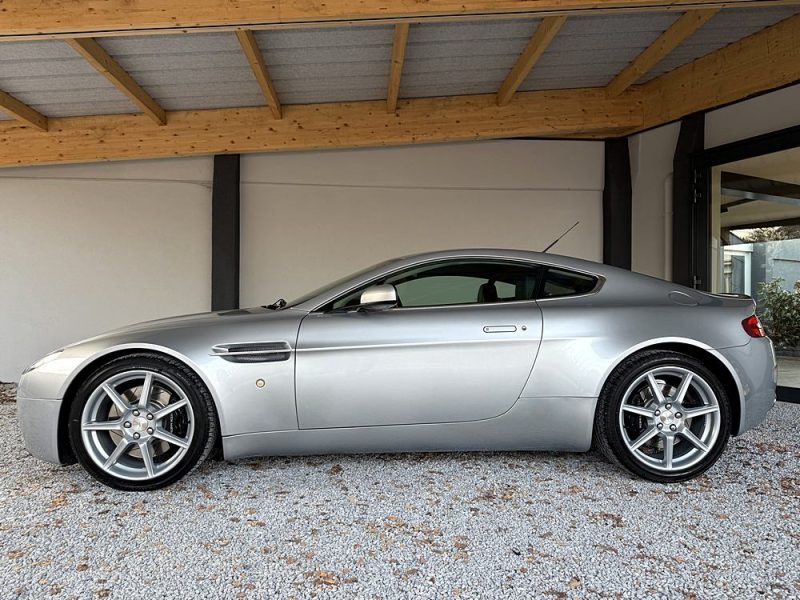 ASTON MARTIN V8 VANTAGE 4,3 385 CV BVM6 