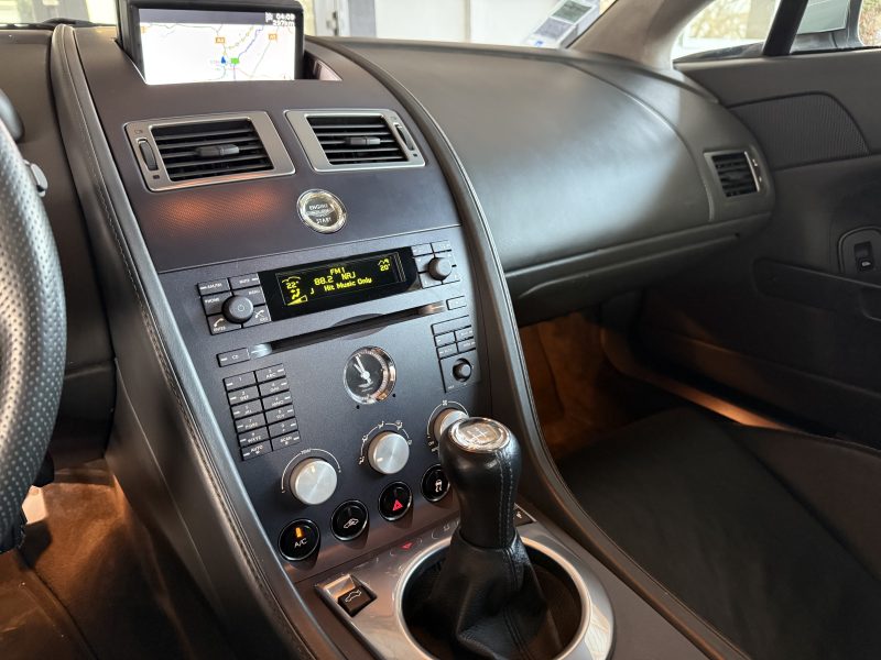 ASTON MARTIN V8 VANTAGE 4,3 385 CV BVM6 