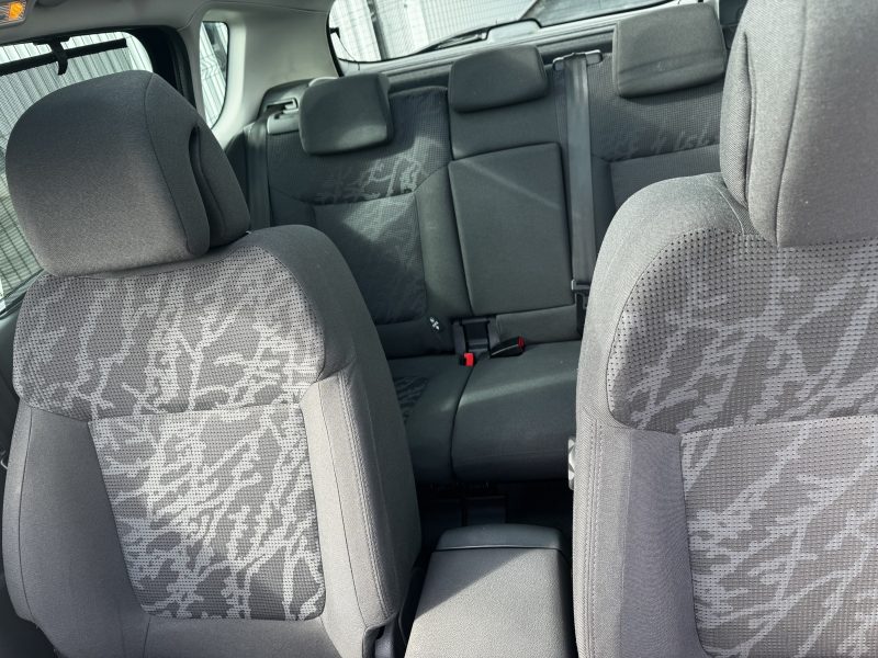 PEUGEOT 3008 2011
