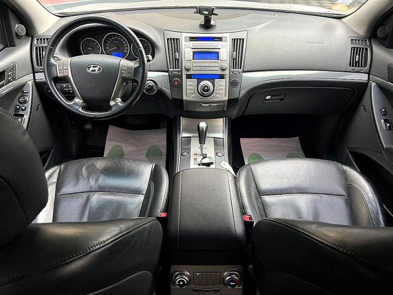 HYUNDAI ix55 PREMIUM 3.0 V6 240 Cv 4WD 7 PLACES / 94 200 Kms CUIR TOIT OUVRANT - GARANTIE 1 AN