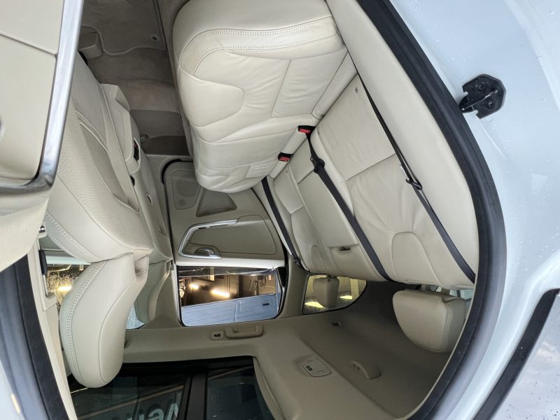 VOLVO XC60 XENIUM T6 3.0 Ti 304 Cv 4x4 TOIT OUVRANT CUIR GPS CRIT AIR 1 ORIGINE FRANCE Garantie 1 an