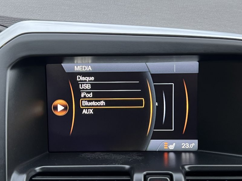 VOLVO XC60 XENIUM T6 3.0 Ti 304 Cv 4x4 TOIT OUVRANT CUIR GPS CRIT AIR 1 ORIGINE FRANCE Garantie 1 an