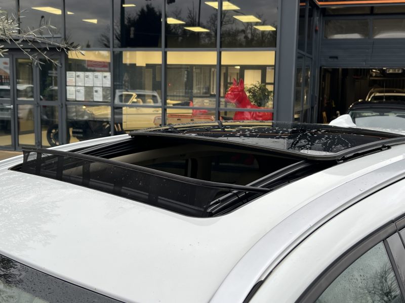 VOLVO XC60 XENIUM T6 3.0 Ti 304 Cv 4x4 TOIT OUVRANT CUIR GPS CRIT AIR 1 ORIGINE FRANCE Garantie 1 an