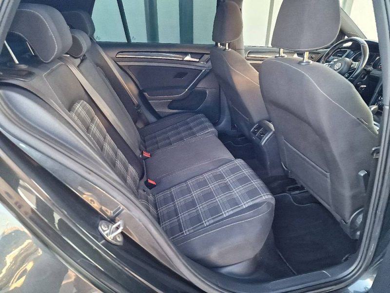 VOLKSWAGEN GOLF 2014 stage 2