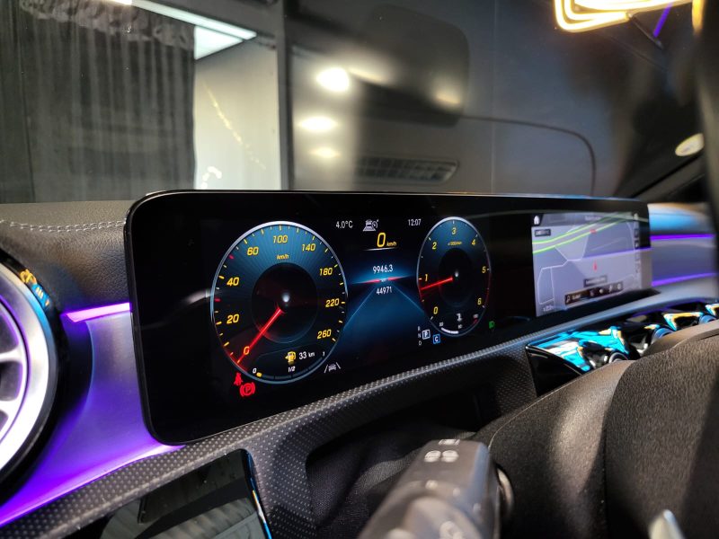 MERCEDES CLASSE CLA 220 2.0 CDI 190cv TOIT OUVRANT /SIEGES ELECTRIQUES + CHAUFFANTS /VIRTUAL COCKPIT