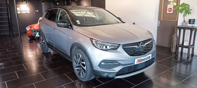 OPEL GRANDLAND X 1.5 Turbo Diesel 130Ch Ultimate BVA8 Cuir, sièges et banquette chauffants, Carplay/