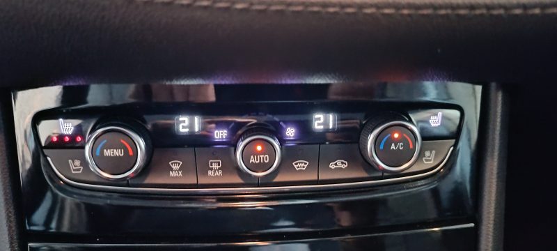 OPEL GRANDLAND X 1.5 Turbo Diesel 130Ch Ultimate BVA8 Cuir, sièges et banquette chauffants, Carplay/