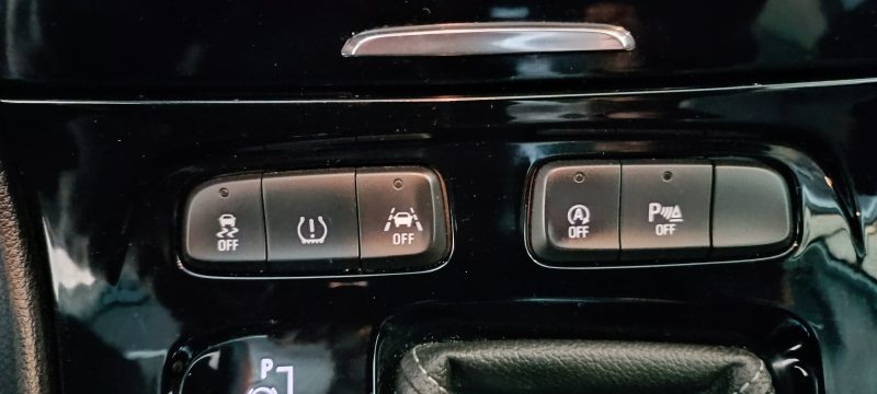 OPEL GRANDLAND X 1.5 Turbo Diesel 130Ch Ultimate BVA8 Cuir, sièges et banquette chauffants, Carplay/