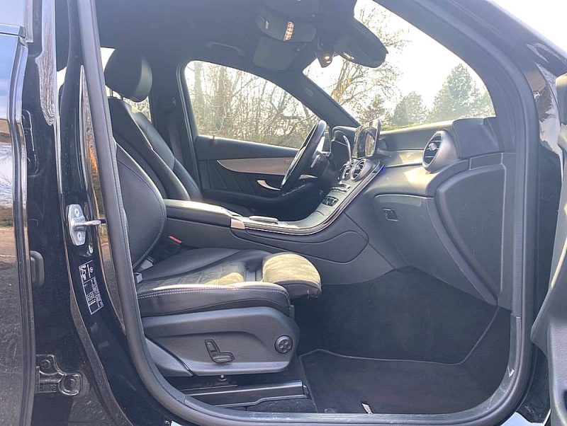 MERCEDES CLASSE GLC 300 DE 4MATIC AMG LINE 194 + 122 ch, Crit\'air 1 Hybrid Diesel