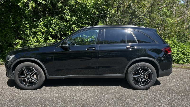 MERCEDES CLASSE GLC 300 DE 4MATIC AMG LINE 194 + 122 ch, Crit\'air 1 Hybrid Diesel