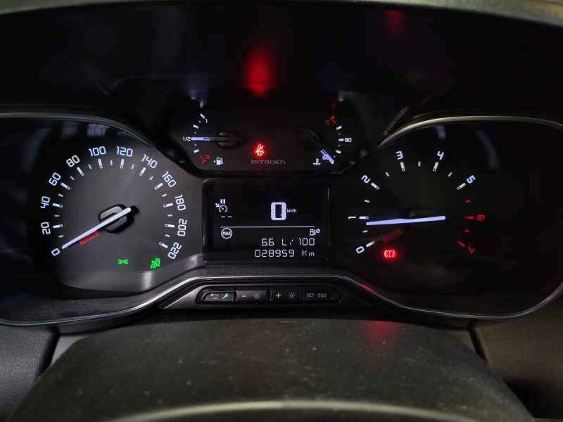 CITROËN C3 AIRCROSS 1.2 110cv SHINE / 1ERE MAIN / TOIT OUVRANT / AFFICHAGE TÊTE HAUTE / CARPLAY / C 