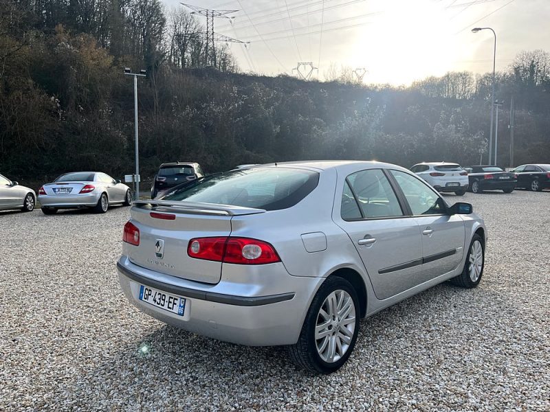 RENAULT LAGUNA 2005