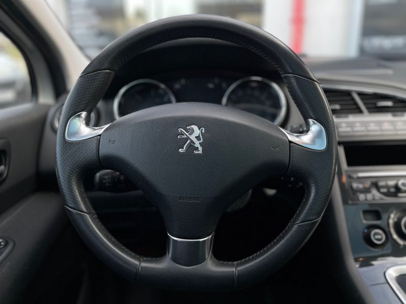 PEUGEOT 5008 1.6L BLUEHDI 120CH S&S ALLURE EAT6 7P GARANTIE 6 MOIS