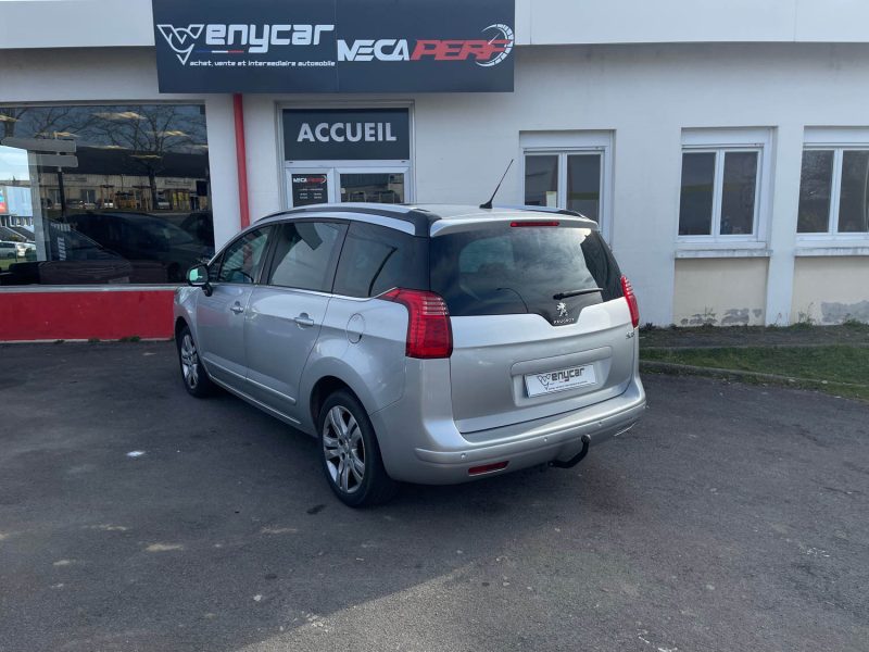 PEUGEOT 5008 1.6L BLUEHDI 120CH S&S ALLURE EAT6 7P GARANTIE 6 MOIS