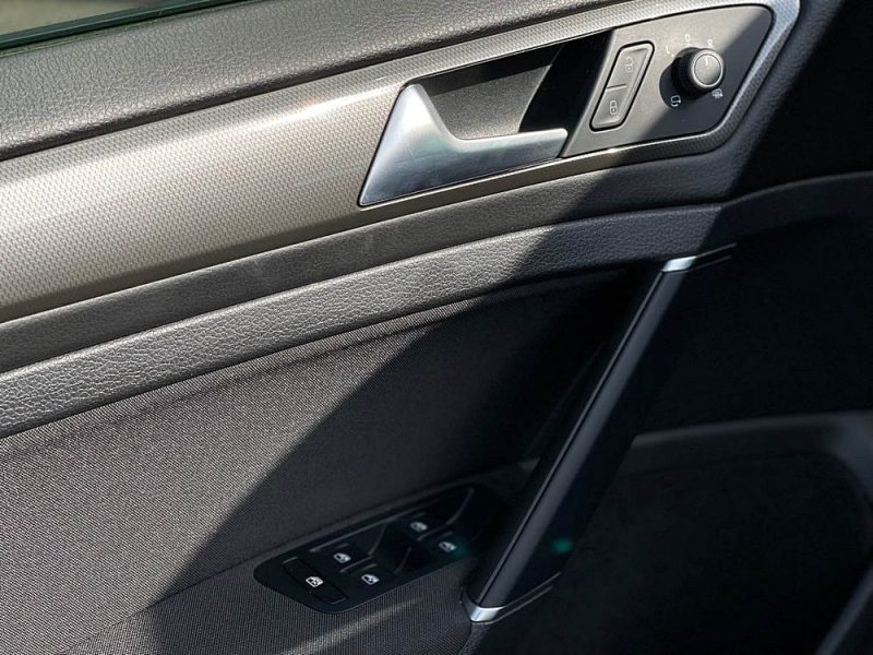 VOLKSWAGEN GOLF 1.0L TSI 115CH IQ DRIVE GARANTIE 6 MOIS