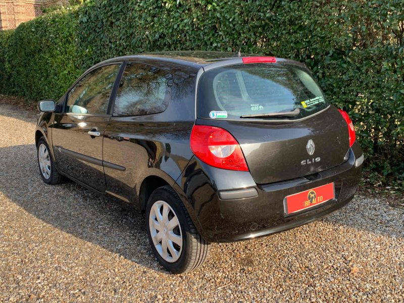 RENAULT CLIO 3  2009 1.2i - 16V