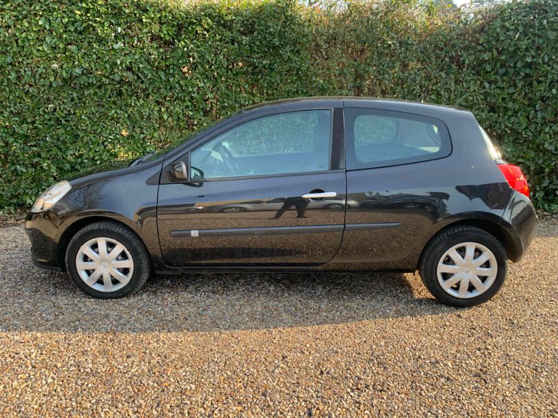 RENAULT CLIO 3  2009 1.2i - 16V