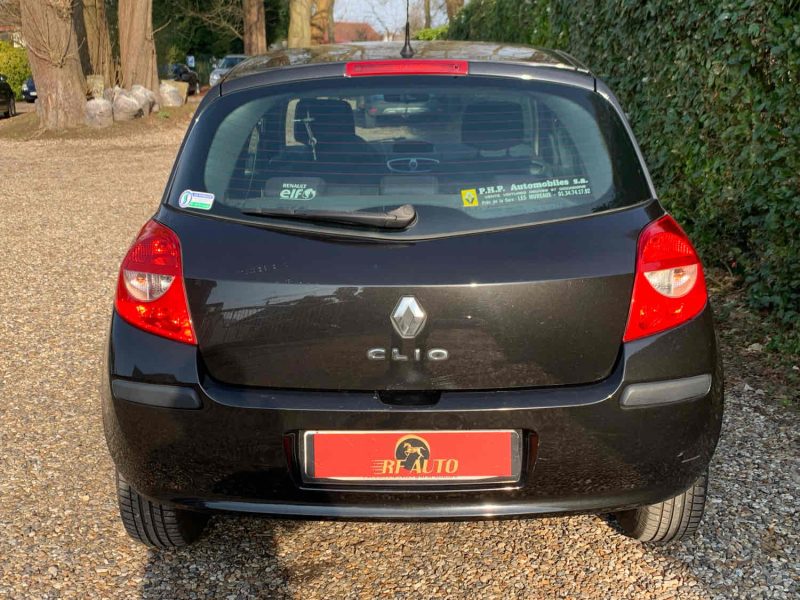 RENAULT CLIO 3  2009 1.2i - 16V