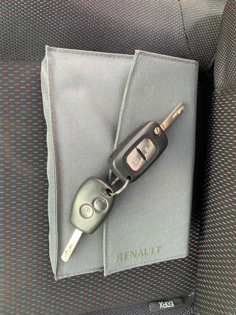 RENAULT CLIO 3  2009 1.2i - 16V