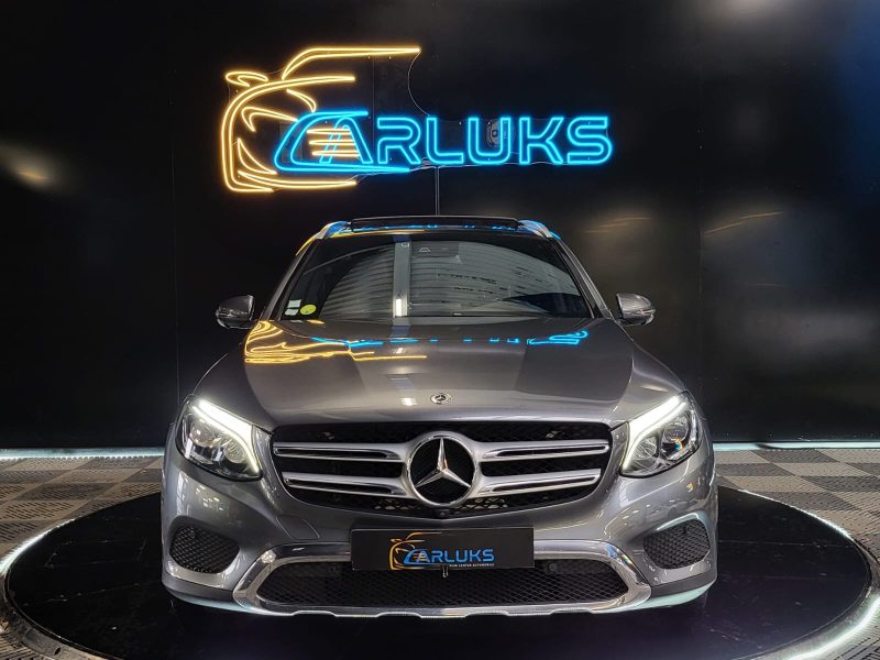 MERCEDES GLC 220 D FASCINATION 4 Matic / TOIT OUVRANT + CAMERA 360° + SUIVIE COMPLET /