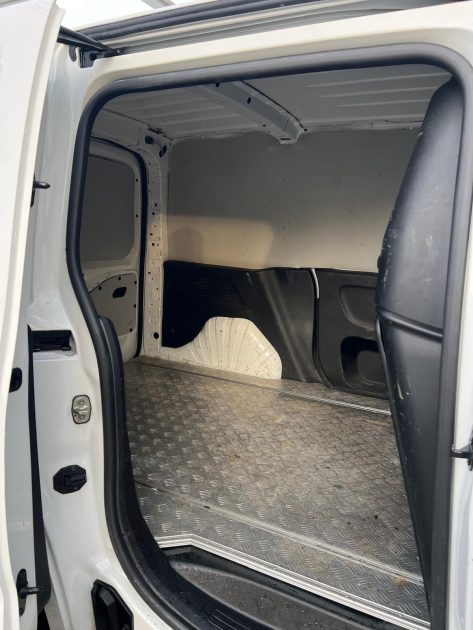 PEUGEOT PARTNER 2021