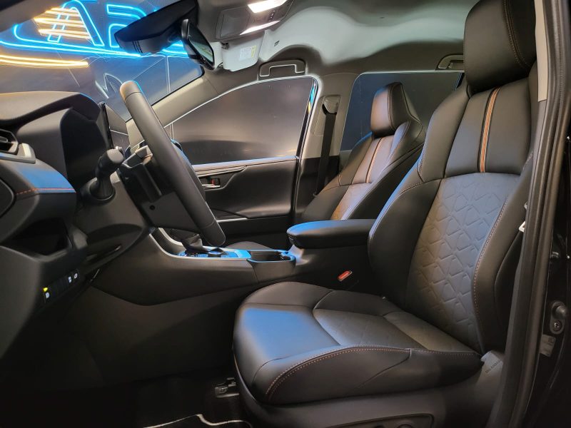 TOYOTA RAV4 2,5 HYBRIDE AWD 222cv TRAIL / 1ERE MAIN / SIEGES ELECTRIQUES / CARPLAY / CAMERA DE RECUL