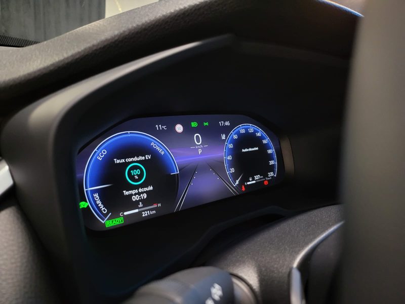 TOYOTA RAV4 2,5 HYBRIDE AWD 222cv TRAIL / 1ERE MAIN / SIEGES ELECTRIQUES / CARPLAY / CAMERA DE RECUL