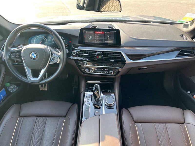 B.M.W. SERIE 5 530D XDrive 265 ch Pack M SPORT Full Options