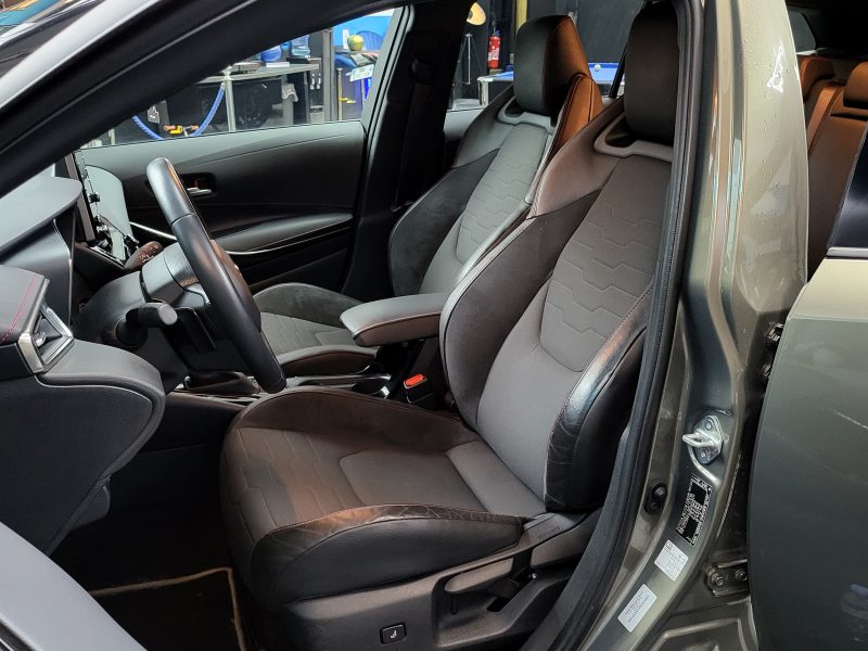 TOYOTA COROLLA Touring Sports Hybrid 180cv Dynamic Business+ Boîte Auto CVT