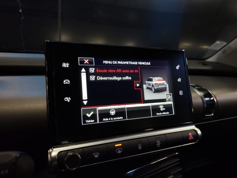 CITROEN C4 CACTUS 1.2 PURETECH 82CV SHINE / SUIVI COMPLET / KIT DISTRIBUTION NEUF / APPLE CARPLAY