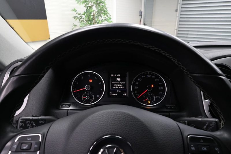 VOLKSWAGEN TIGUAN 2015