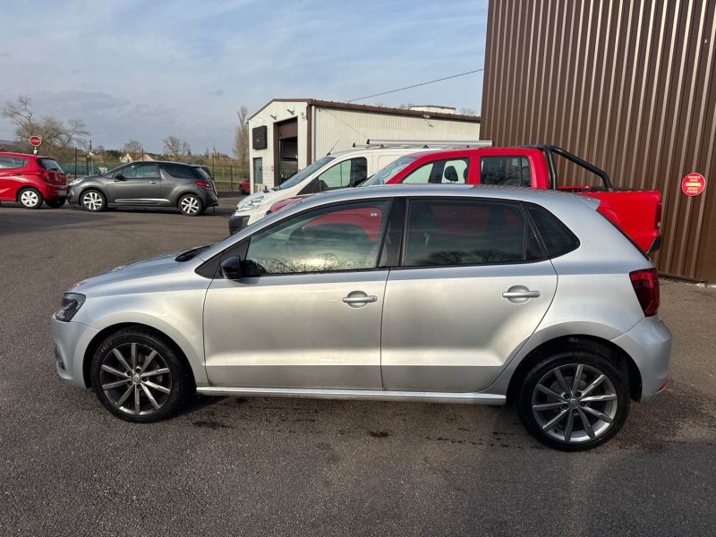 VOLKSWAGEN POLO 2014