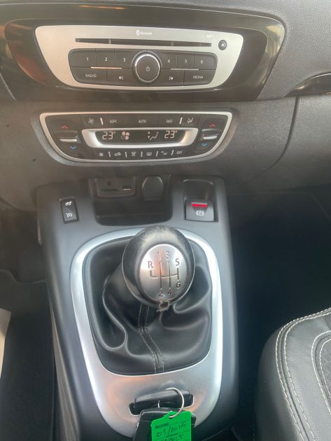 RENAULT MEGANE SCENIC 2015 CRIT AIR 1 BOSE