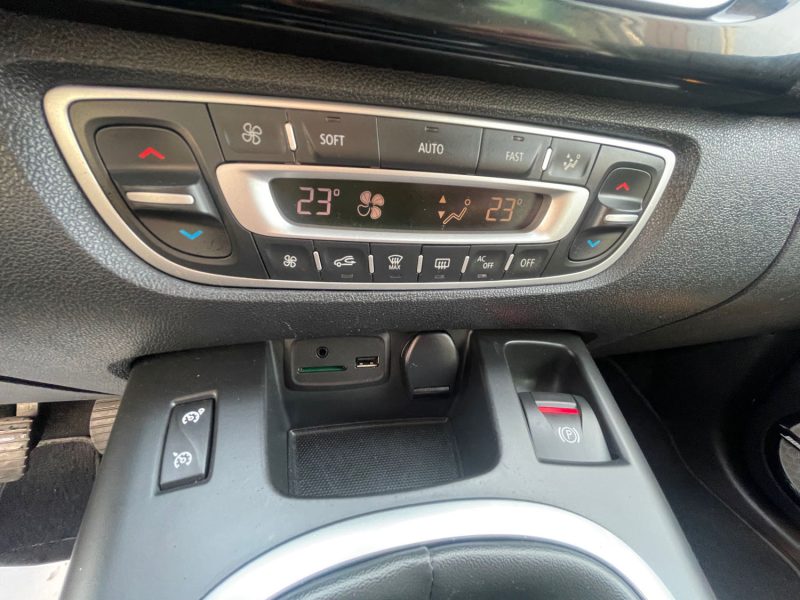 RENAULT MEGANE SCENIC 2015 CRIT AIR 1 BOSE