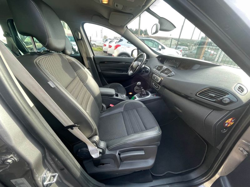 RENAULT MEGANE SCENIC 2015 CRIT AIR 1 BOSE