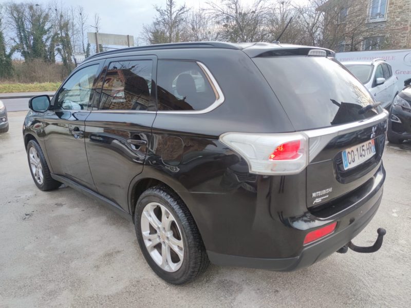 MITSUBISHI OUTLANDER Instyle A 2.2 DI-D 150 4WD