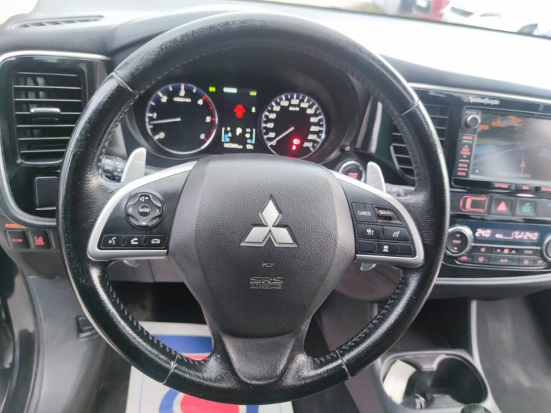 MITSUBISHI OUTLANDER Instyle A 2.2 DI-D 150 4WD